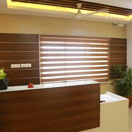 Kodavath Regency Alwaye ภายนอก รูปภาพ