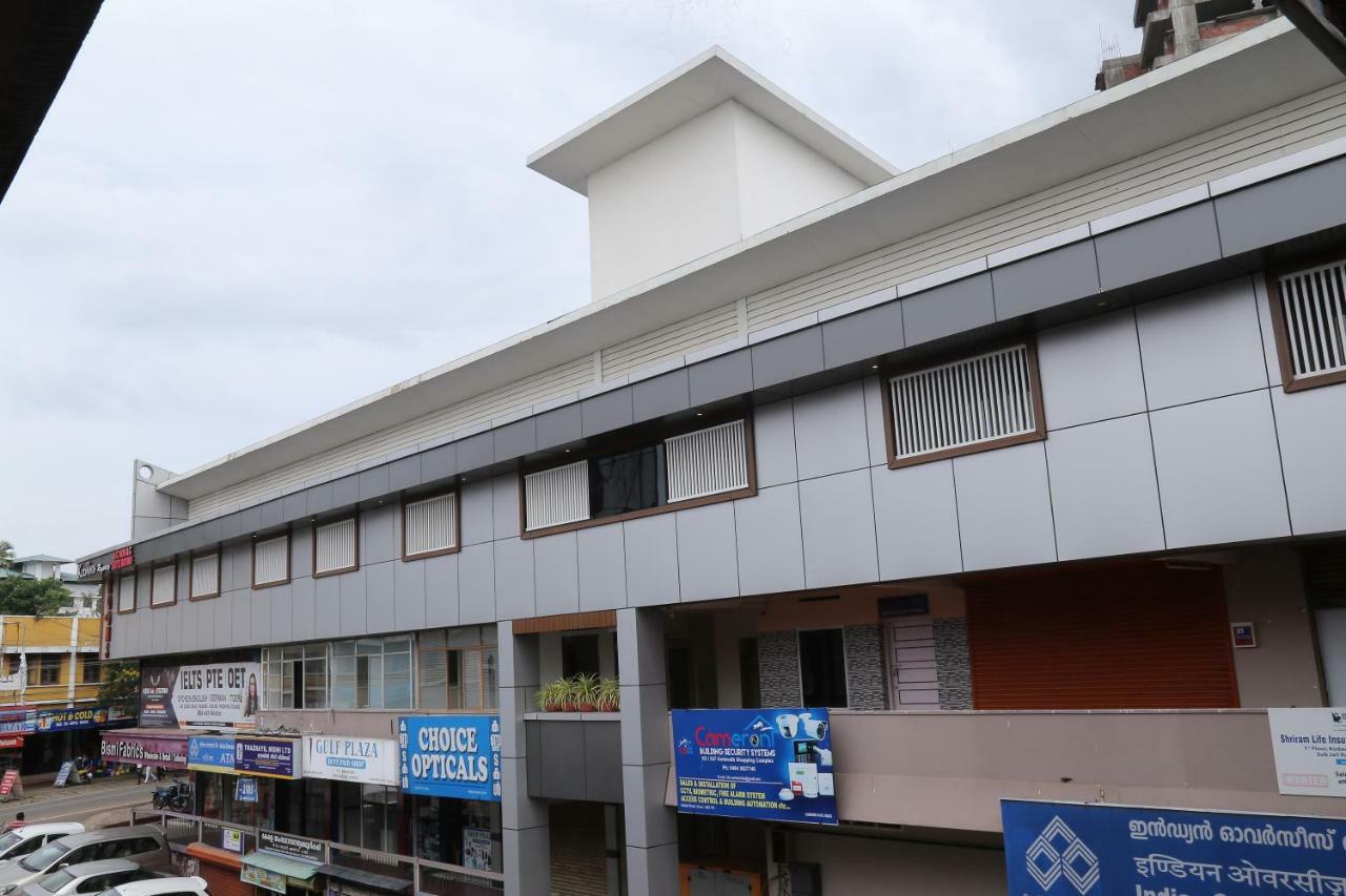 Kodavath Regency Alwaye ภายนอก รูปภาพ