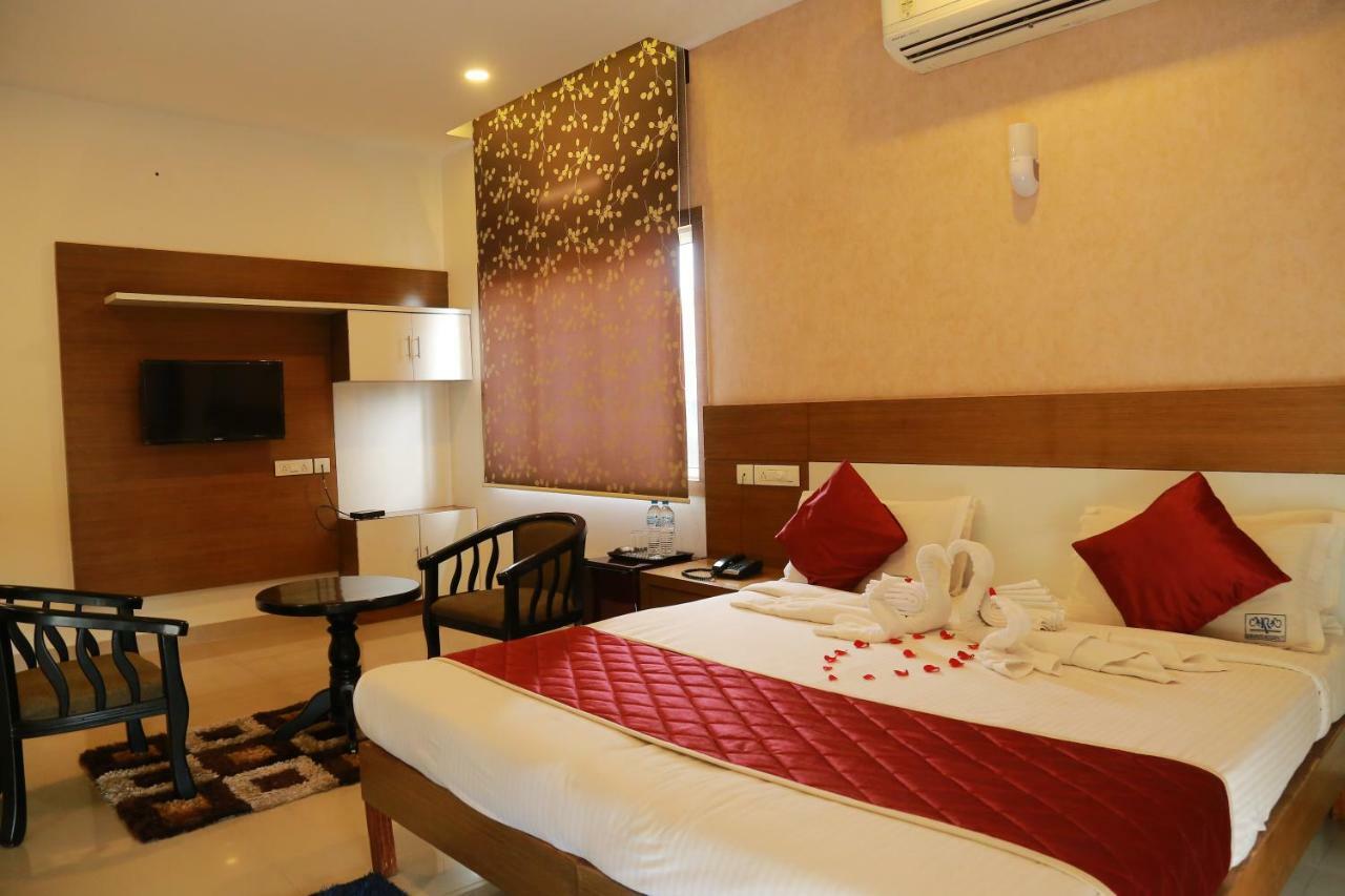 Kodavath Regency Alwaye ภายนอก รูปภาพ